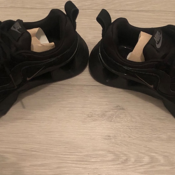 Nike sneakers - Picture 4 of 4